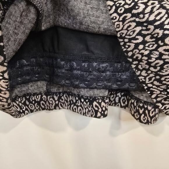 Women's Chico's "So Slimming" Cheetah Print Knit Sheath Dress | Size 1 (Medium) - Picture 7 of 8